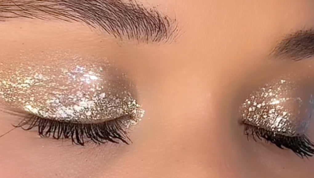 How to Incorporate Glitter Into Your Holiday Glam