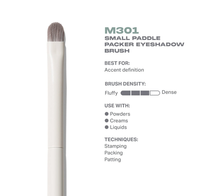 M301 Small Paddle Packer Eyeshadow Brush - Image 3 out of 5