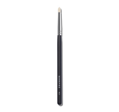 M431 - Precision Pencil Crease Eyeshadow Brush